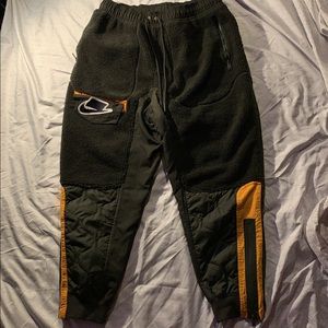 Nike Fleece/Windbreaker Sweatpants